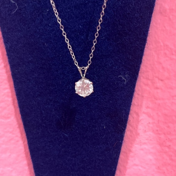 Silver necklace with Swarovski crystal - Picture 1 of 2